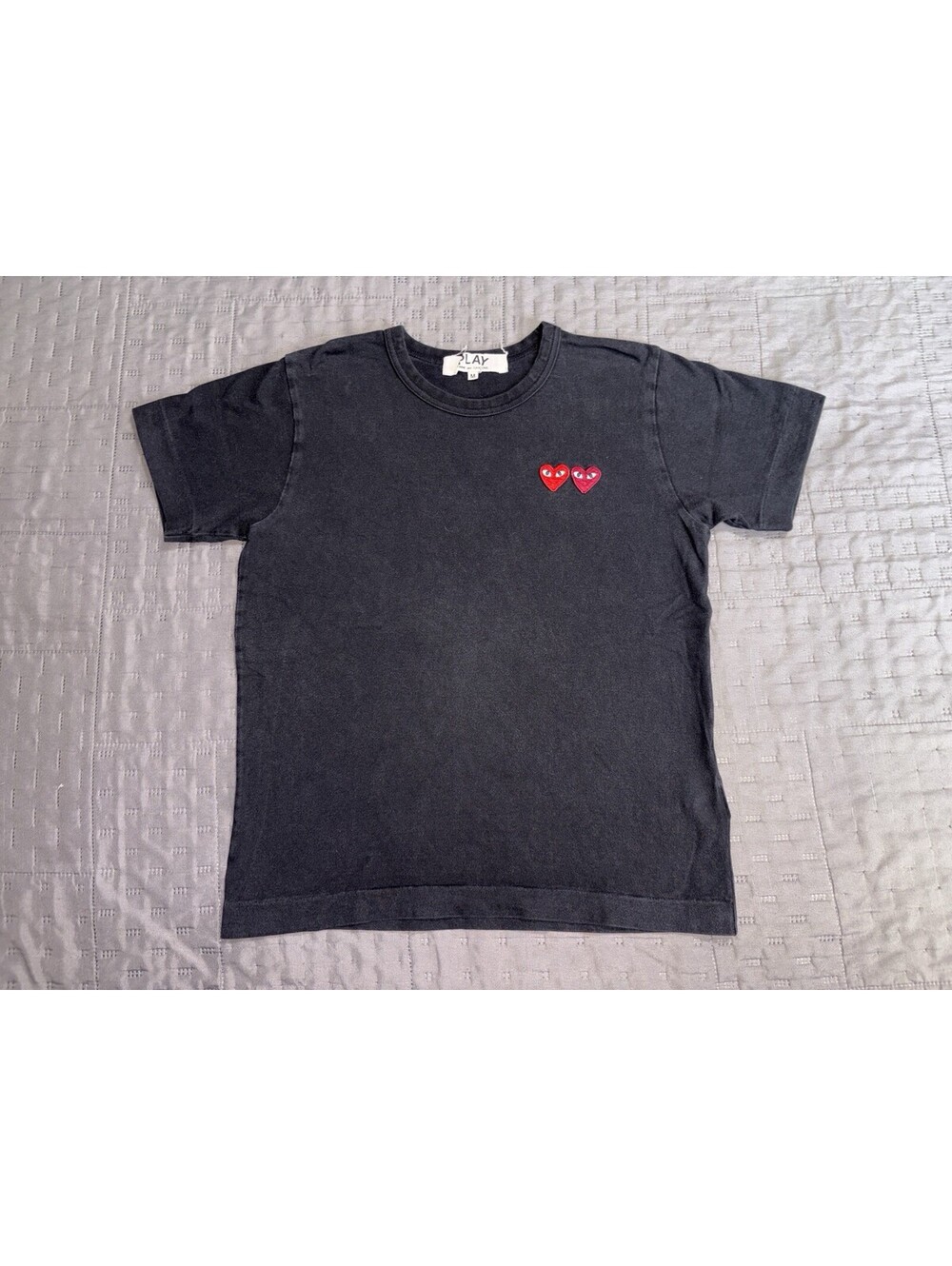 COMME Des GARCONS PLAY Distressed BLK Double Heart Logo T-Shirt Sz Med Authentic